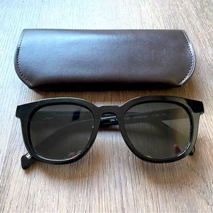 Tommy Hilfiger Sunglasses / Unisex / Black